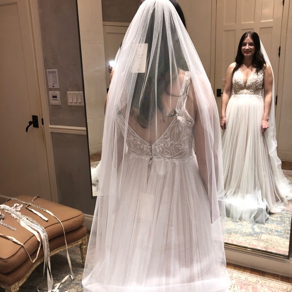 BHLDN Quillen Wedding Gown & Veil - Picture 5 of 5